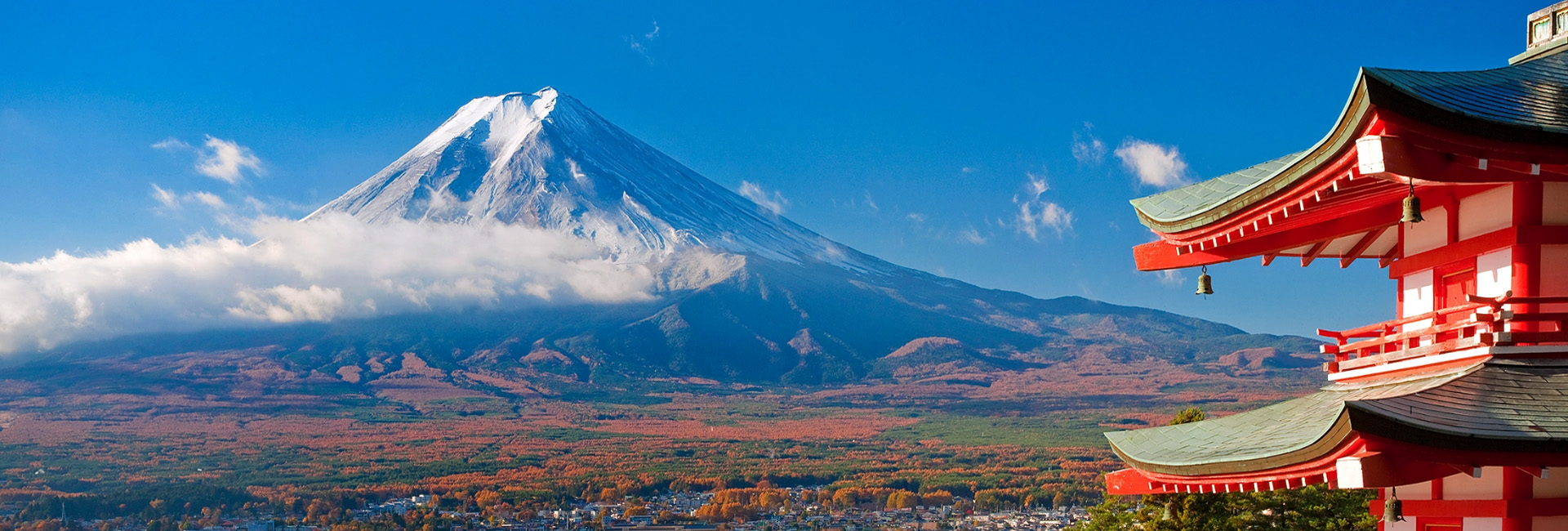 Climbing Mt. Fuji, Cheap travel to Japan Student Traveler
